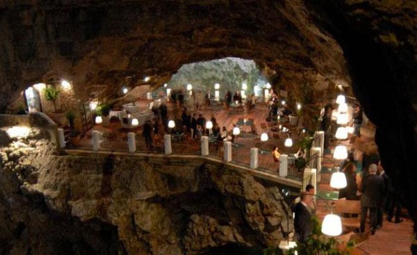 restaurant grotte